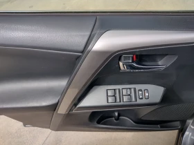 Toyota Rav4 2.0 D4D* FACE LIFT* Нави* Дистроник* Камера* , снимка 14