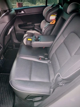 Kia Sportage 2.0d 4x4 GT-LINE, снимка 11