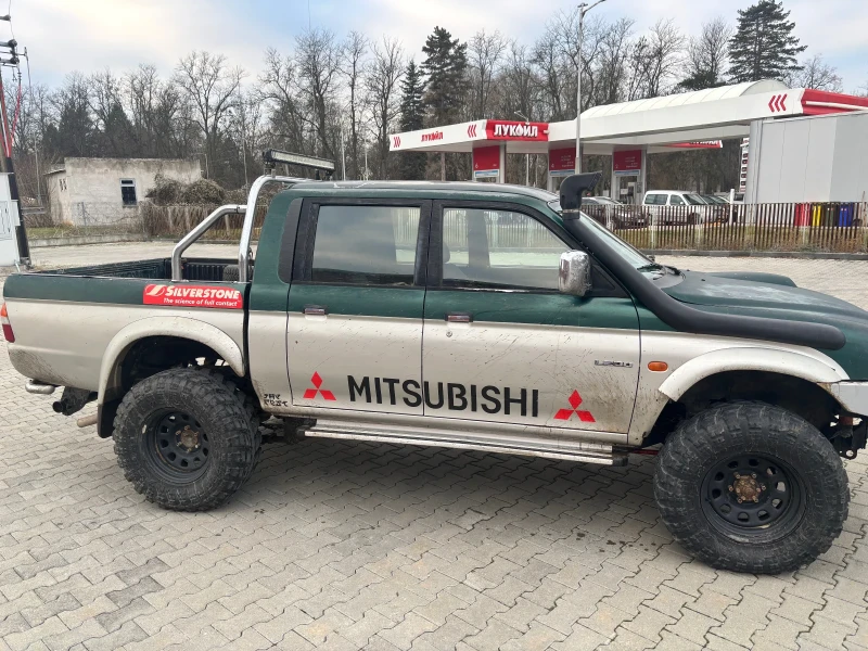 Mitsubishi L200 2.5tdi, снимка 4 - Автомобили и джипове - 48330037