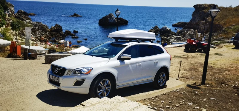 Volvo XC60 R Design AWD, снимка 14 - Автомобили и джипове - 52076350