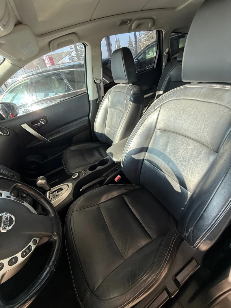 Nissan Qashqai 2.0DCI 4X4 AUTOMATIC Panorama 360 kamera, снимка 15 - Автомобили и джипове - 52882283