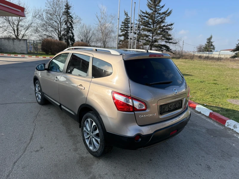 Nissan Qashqai 2.0DCI 4X4 AUTOMATIC Panorama 360 kamera, снимка 6 - Автомобили и джипове - 52882283