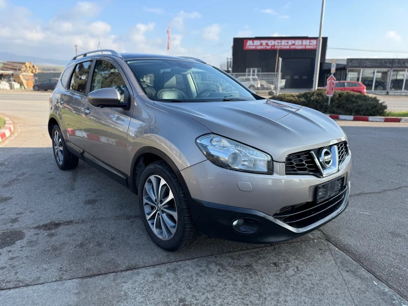 Nissan Qashqai 2.0DCI 4X4 AUTOMATIC Panorama 360 kamera, снимка 2 - Автомобили и джипове - 52882283