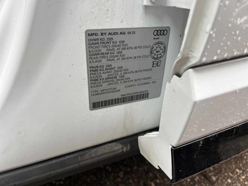 Audi Q3 S-line Technik  CARFAX, снимка 10 - Автомобили и джипове - 53076035