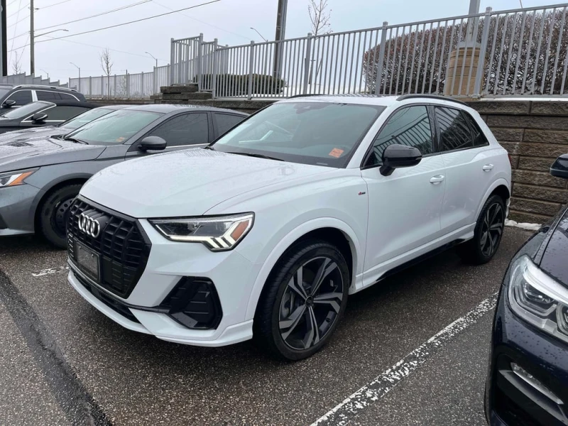 Audi Q3 S-line Technik  CARFAX, снимка 2 - Автомобили и джипове - 53076035