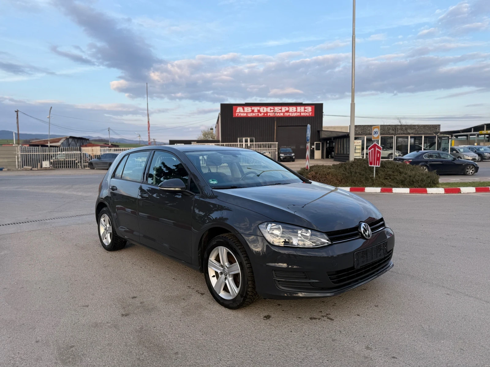 VW Golf  EURO5, снимка 3 - Автомобили и джипове - 52882283