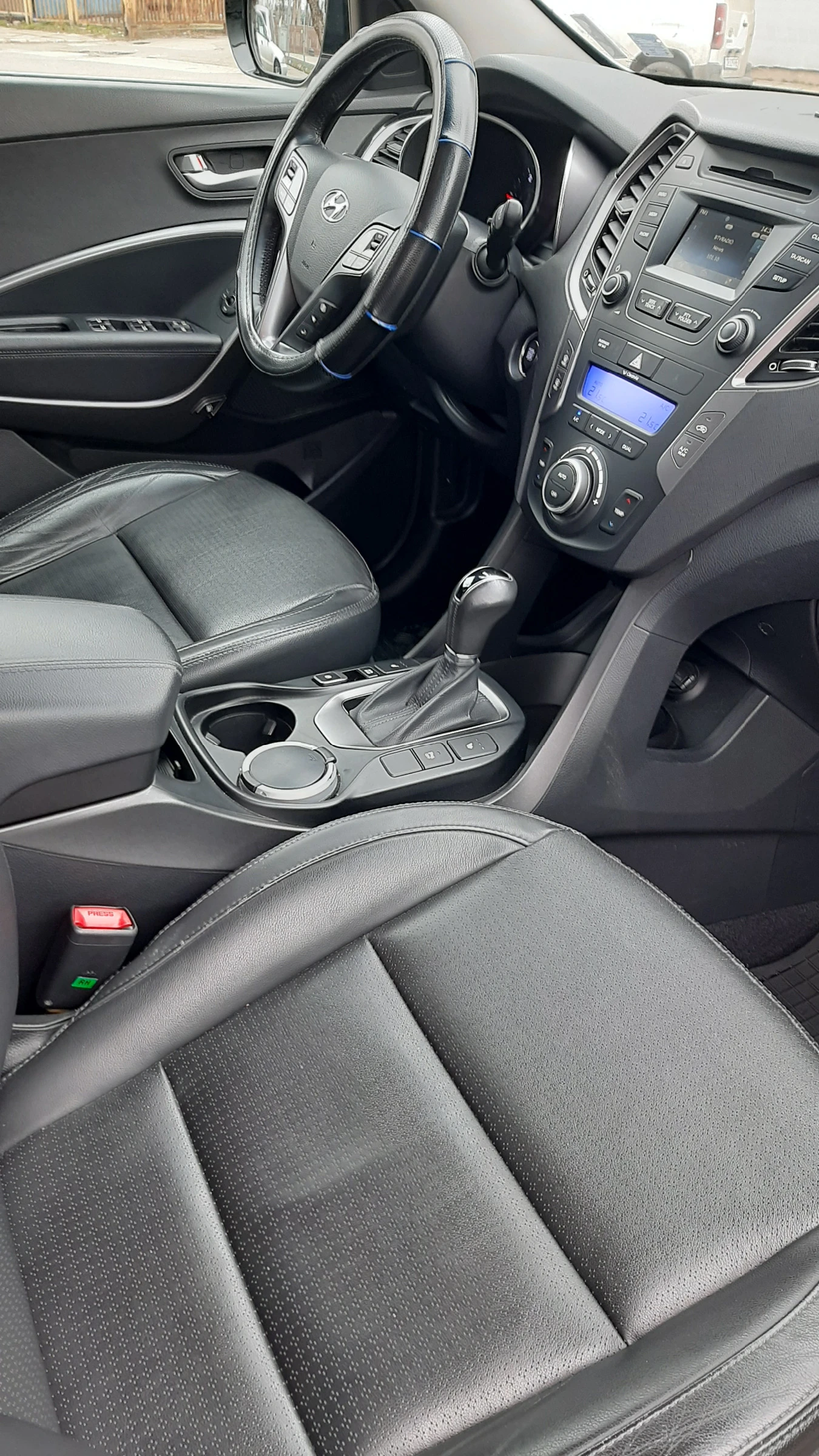 Hyundai Santa fe, снимка 15 - Автомобили и джипове - 53910794