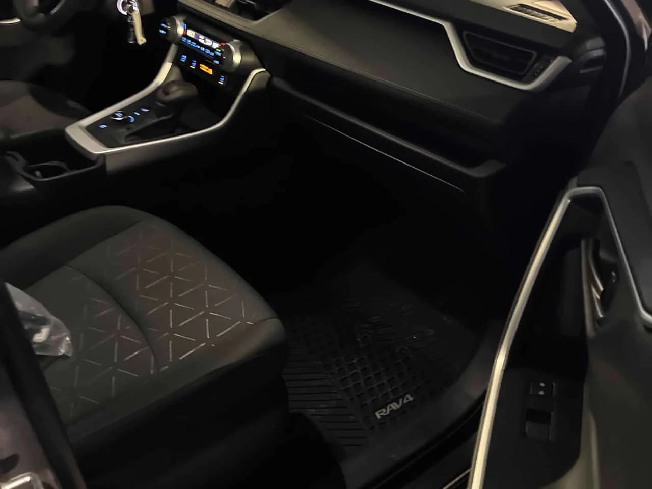 Toyota Rav4 * Hybrid LE * �������* KEYLESS*  | Mobile.bg � ����������� 15