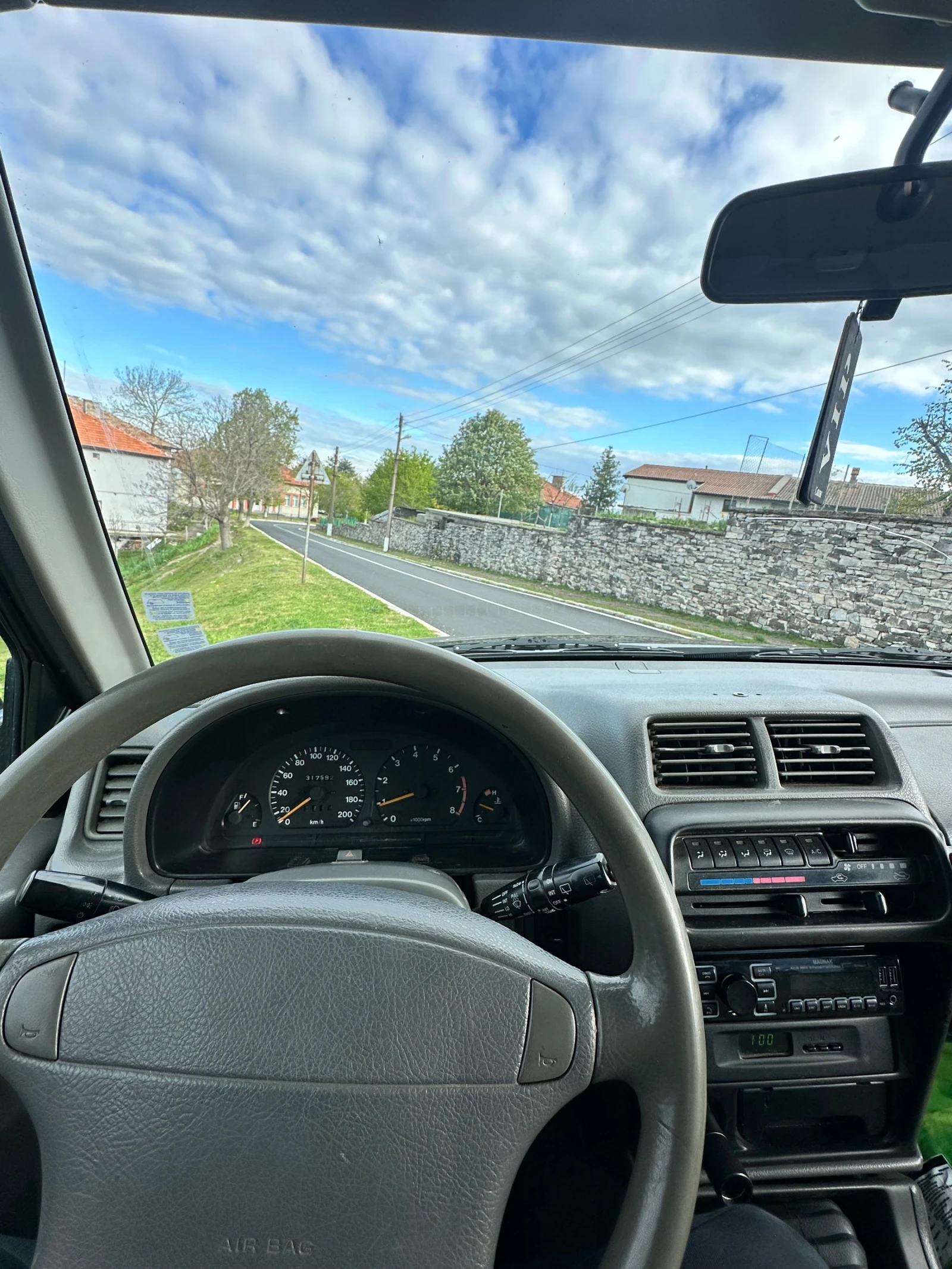 Suzuki Vitara 2.0 бензин/газ, снимка 6 - Автомобили и джипове - 54415708