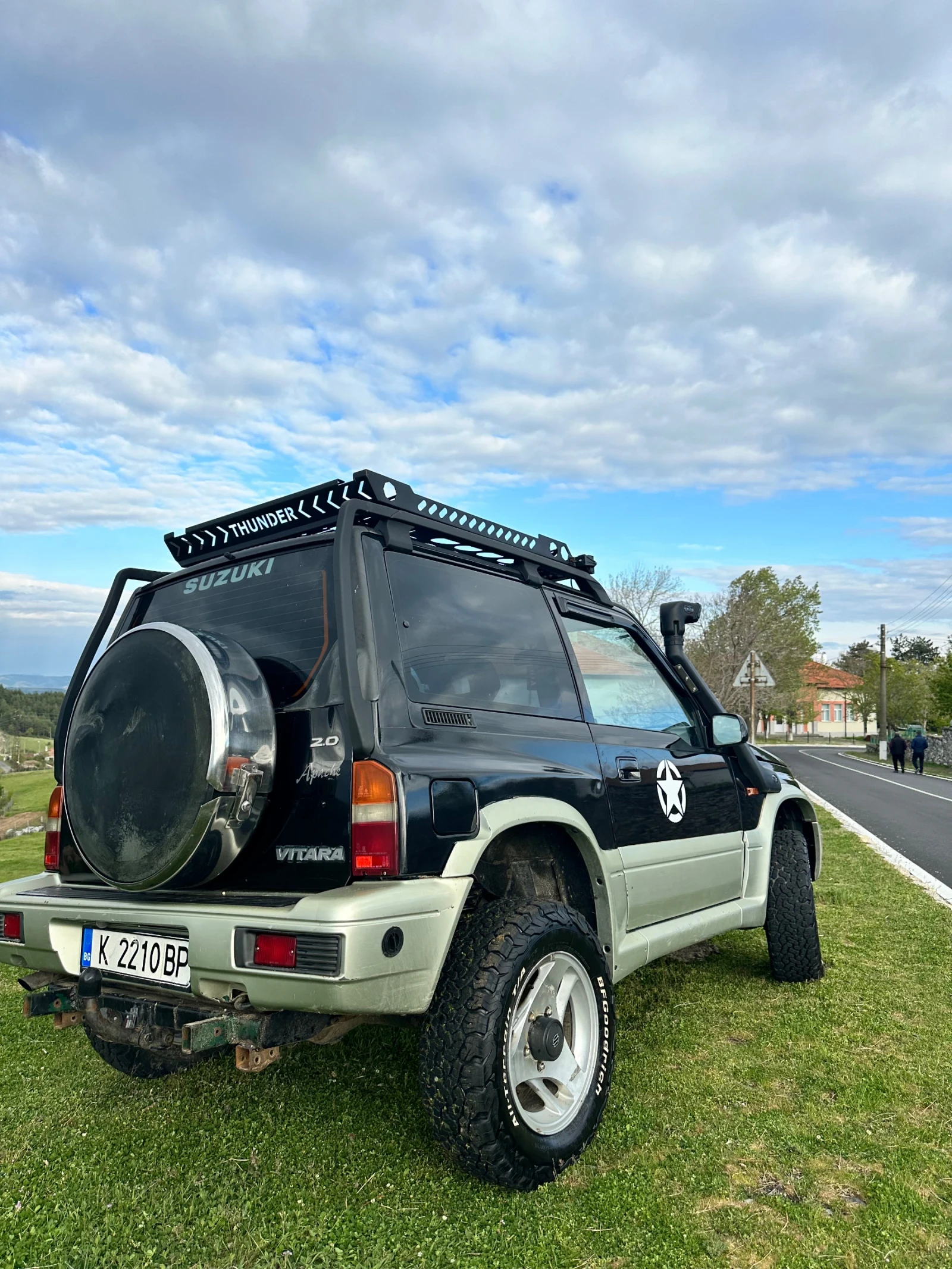 Suzuki Vitara 2.0 бензин/газ, снимка 4 - Автомобили и джипове - 54415708