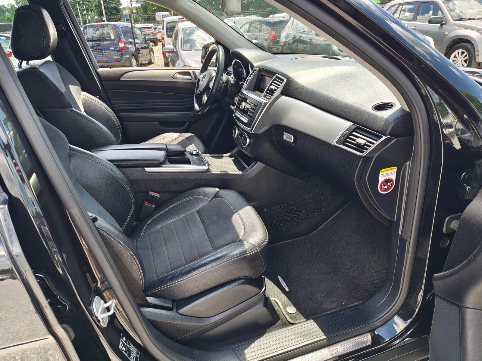 Mercedes-Benz ML 250 Bluetec, снимка 13 - Автомобили и джипове - 54970626