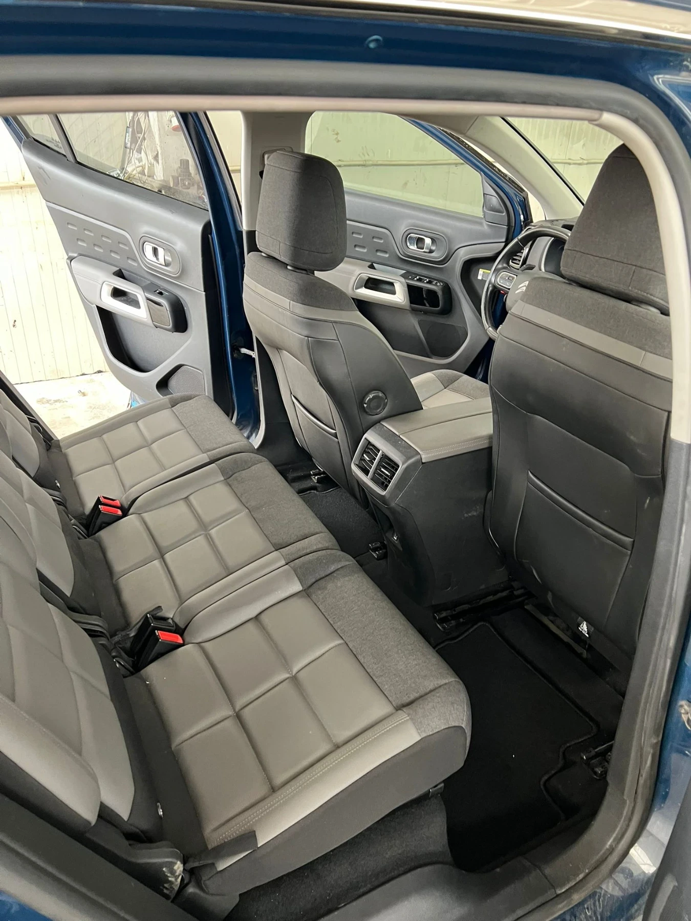 Citroen C5 Aircross, снимка 8 - Автомобили и джипове - 55170246