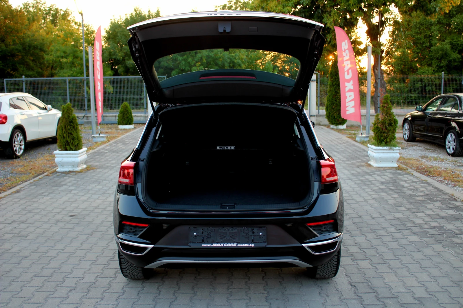 VW T-Roc 2.0 TDI /EURO 6D/ ЛИЗИНГ , снимка 8 - Автомобили и джипове - 55743183