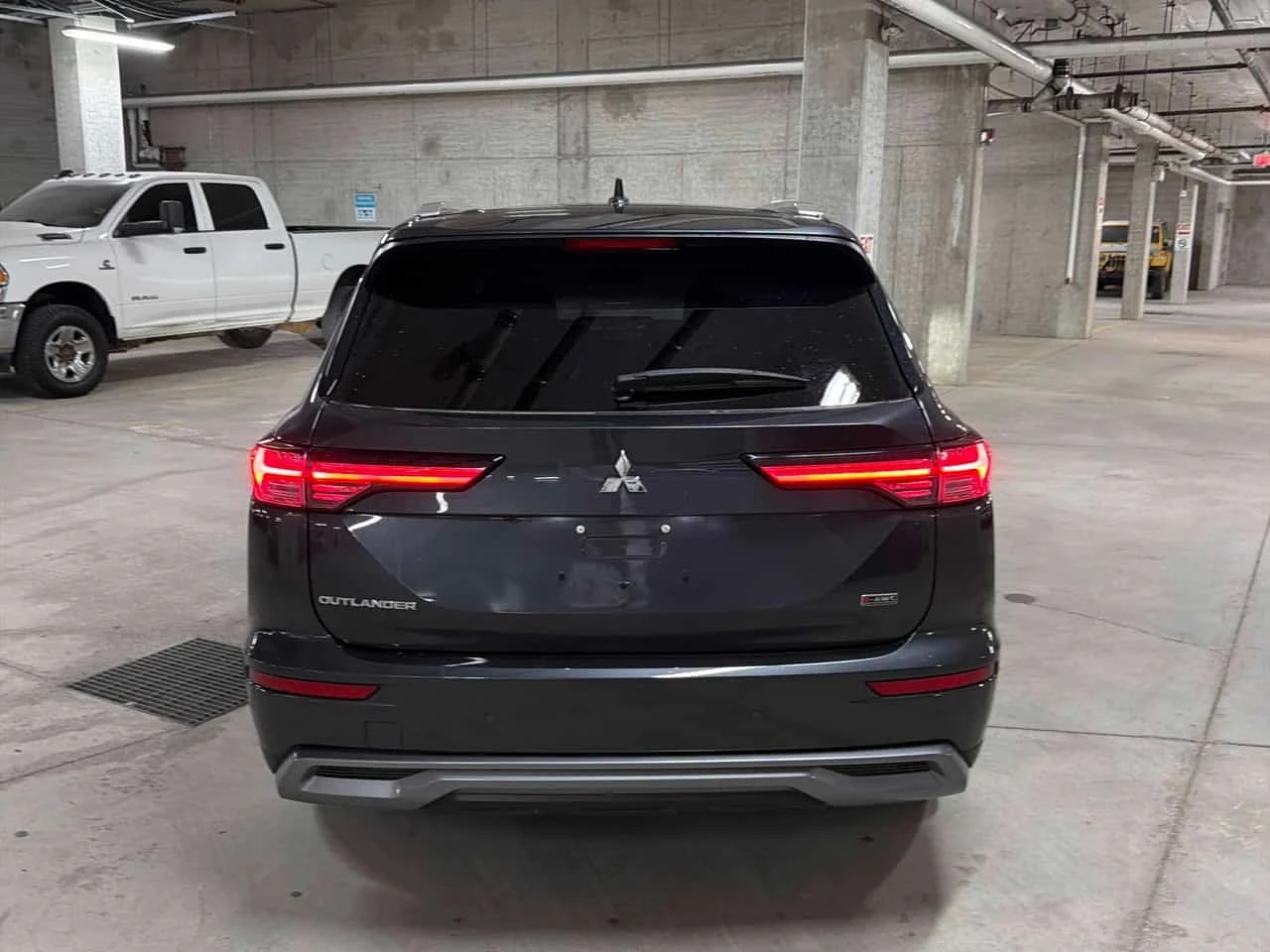 Mitsubishi Outlander AWD 2.5L S AWC / CARFAX / ��������� | Mobile.bg � ����������� 5