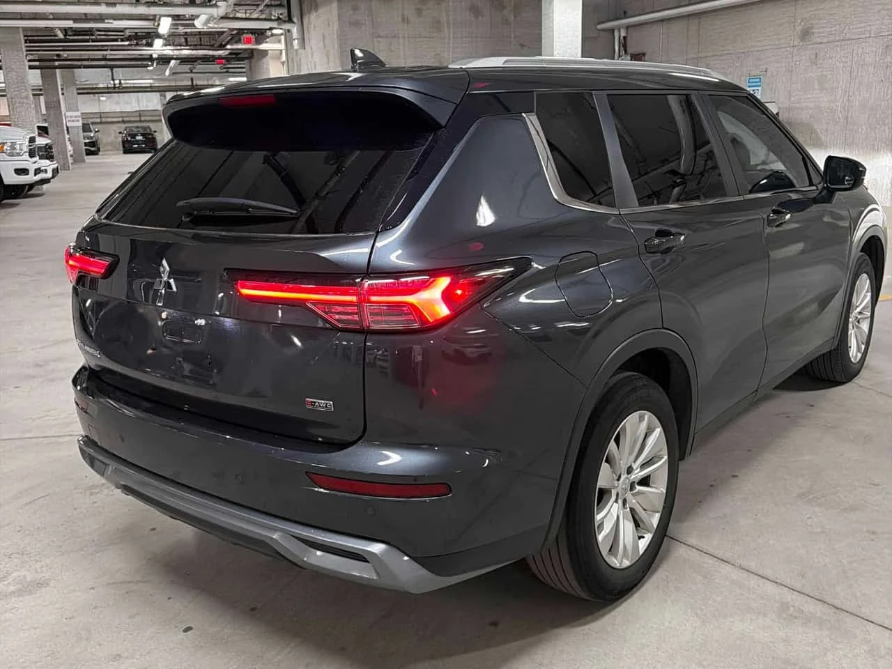 Mitsubishi Outlander AWD 2.5L S AWC / CARFAX / ��������� | Mobile.bg � ����������� 17