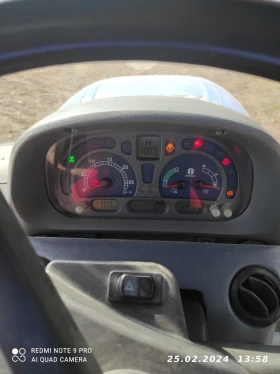 Трактор New Holland TS100A, снимка 7