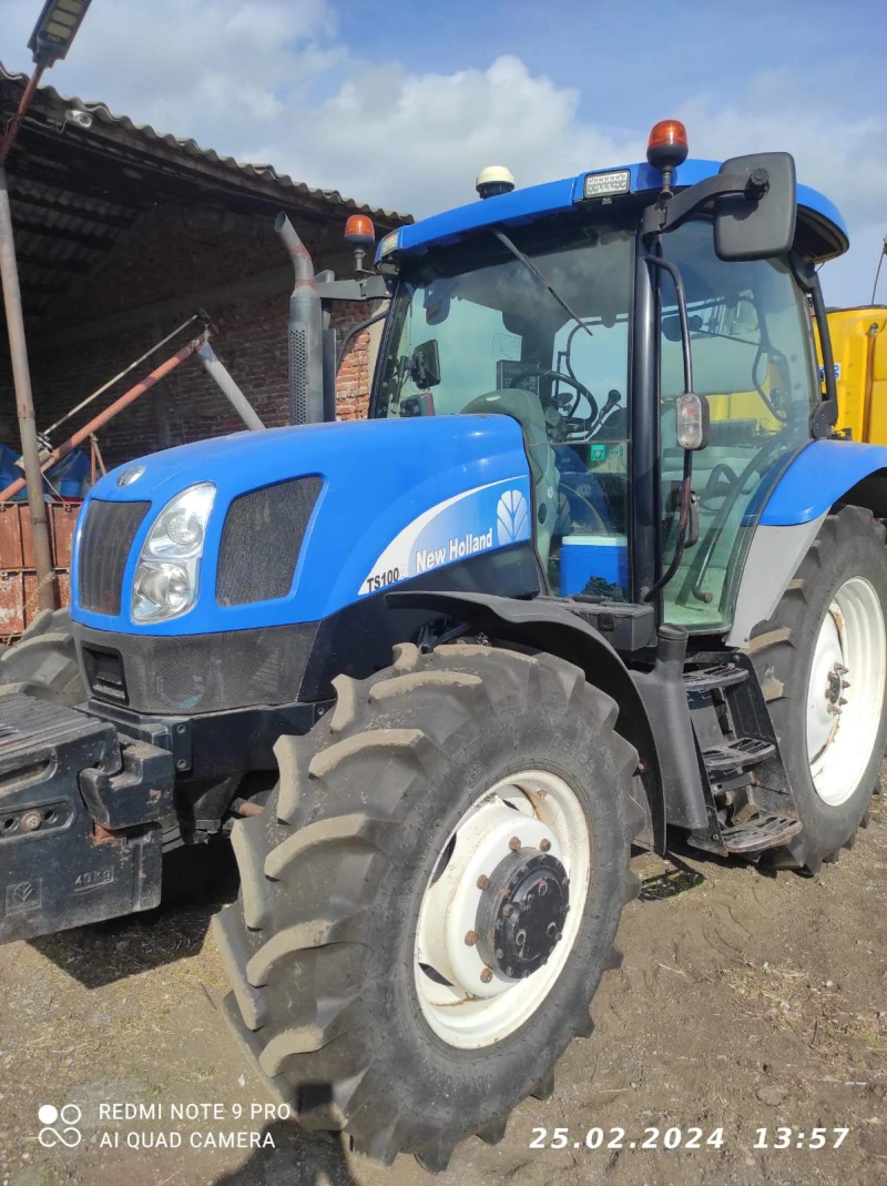 Трактор New Holland TS100A, снимка 2 - Селскостопанска техника - 52595854
