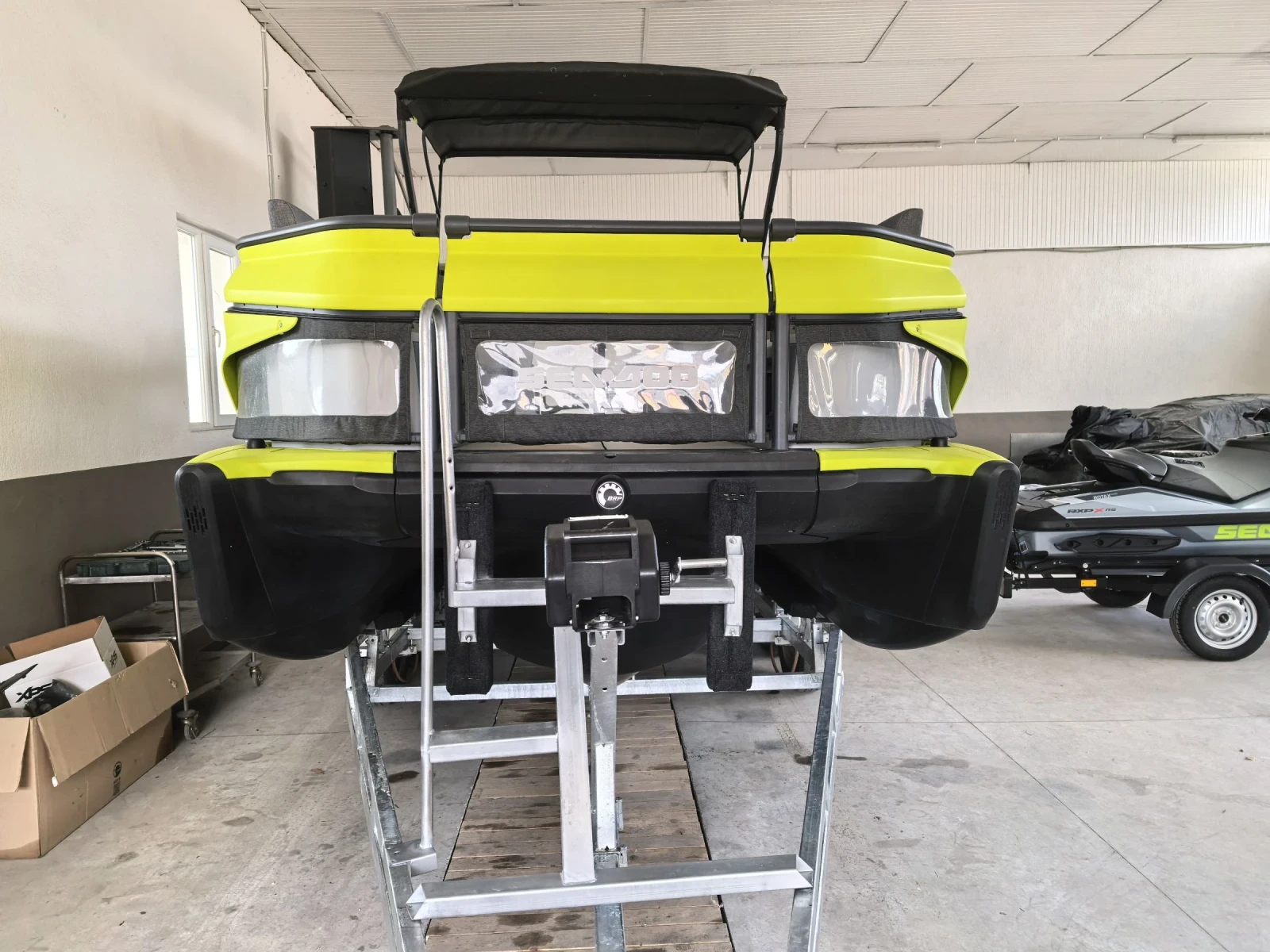 Моторна яхта Bombardier Sea Doo Seadoo Switch Cruise 21 230к.с, снимка 5 - Воден транспорт - 55263551