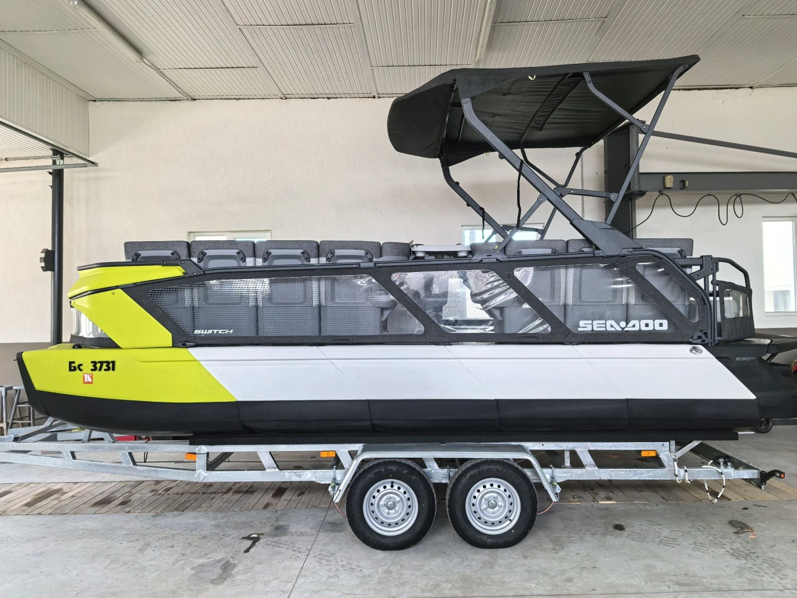 Моторна яхта Bombardier Sea Doo Seadoo Switch Cruise 21 230к.с, снимка 2 - Воден транспорт - 55263551