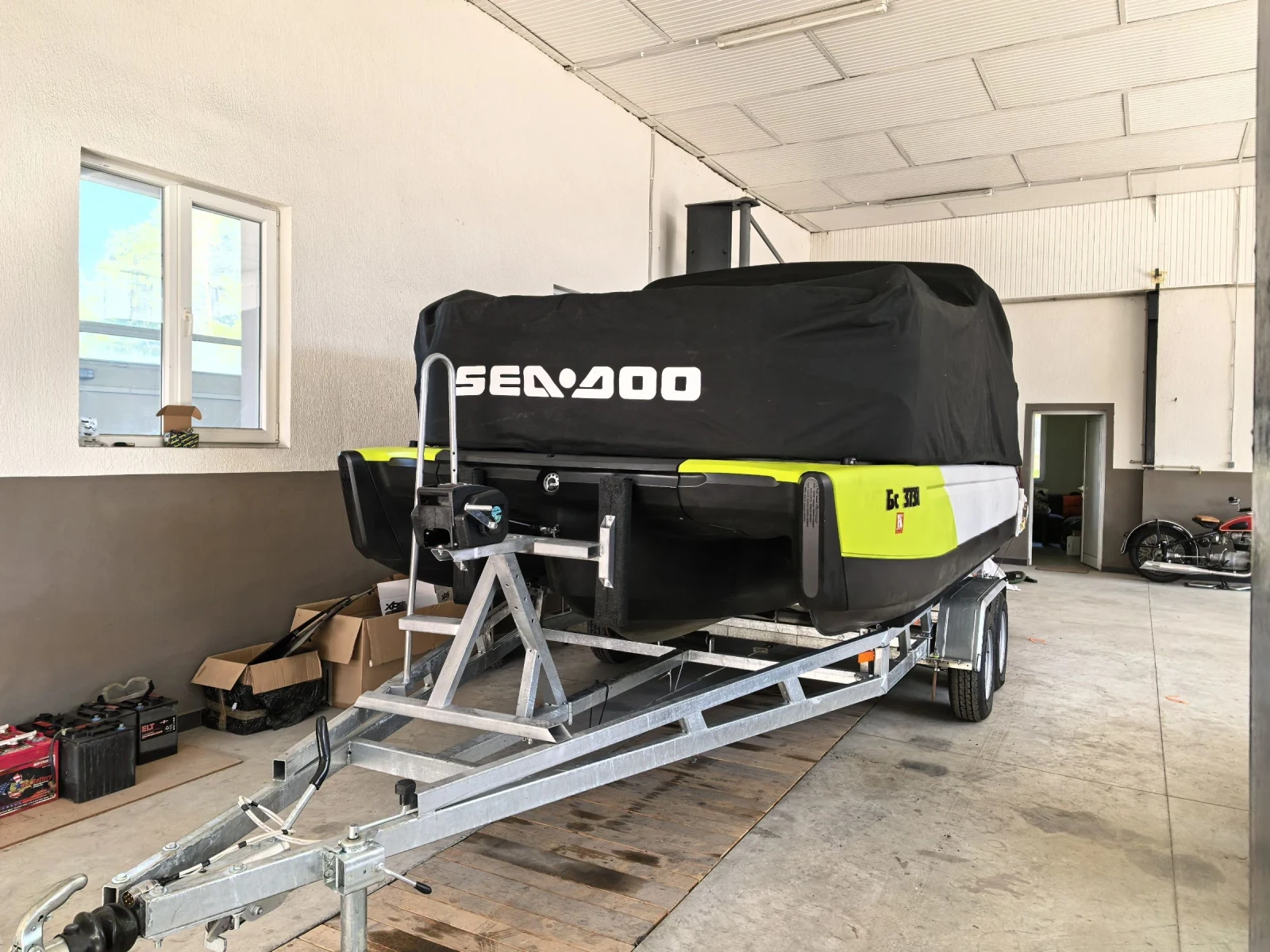 Моторна яхта Bombardier Sea Doo Seadoo Switch Cruise 21 230к.с, снимка 17 - Воден транспорт - 55263551