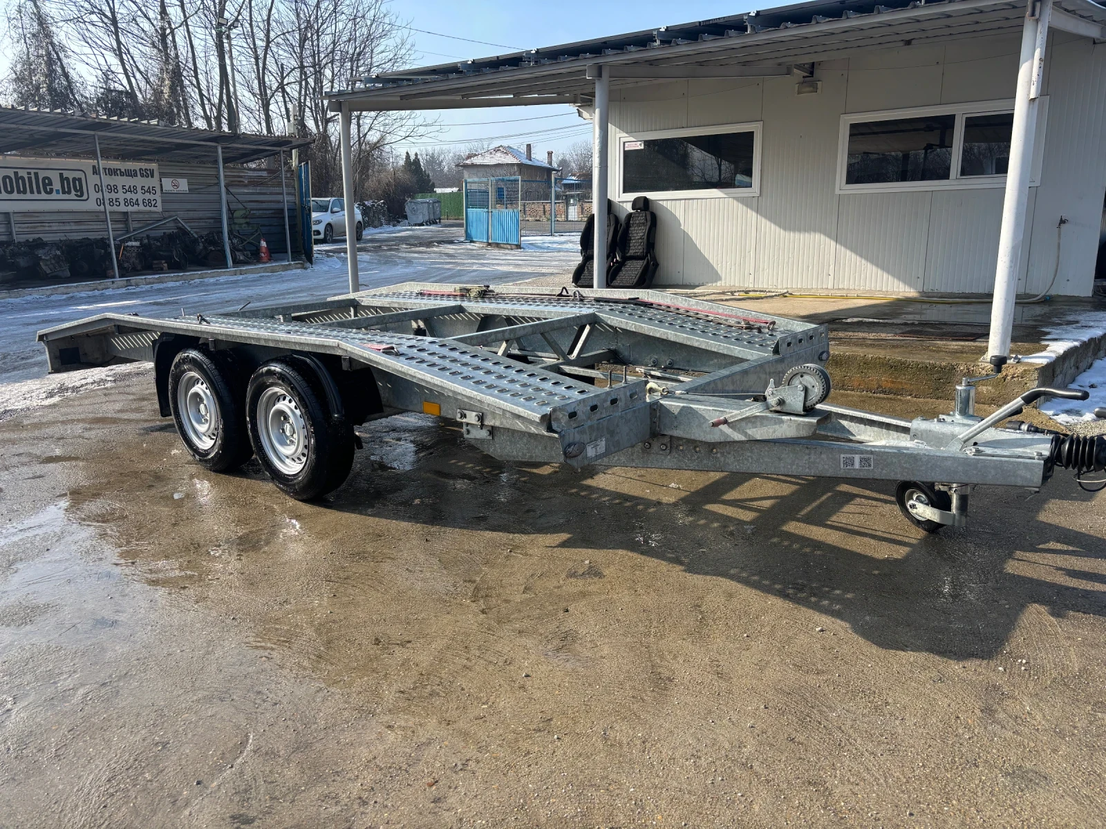 �� ��������� Niewdiadow | Mobile.bg � ����������� 3