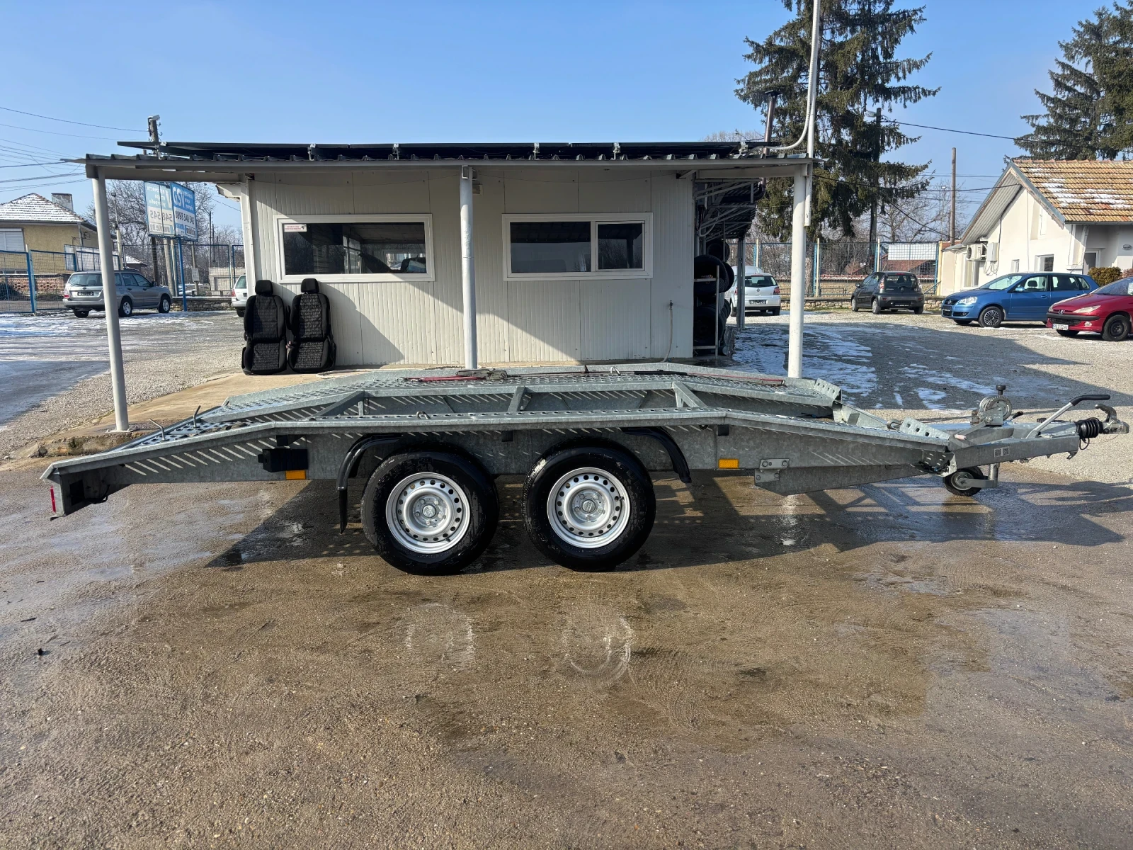 �� ��������� Niewdiadow | Mobile.bg � ����������� 1