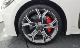 Kia Stinger 3.3* GT* ПОДГРЕВ* ОБДУХВАНЕ* ХЕДЪП* КАМЕРА* КЕЙЛЕС, снимка 5