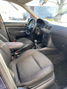 VW Golf - 2900 € / 5671.91 лв. - 31904589 11