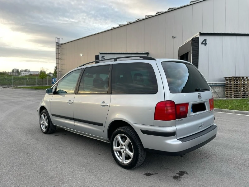 Seat Alhambra 1.8T/АВТОМАТ/Уникат, снимка 5 - Автомобили и джипове - 46621269