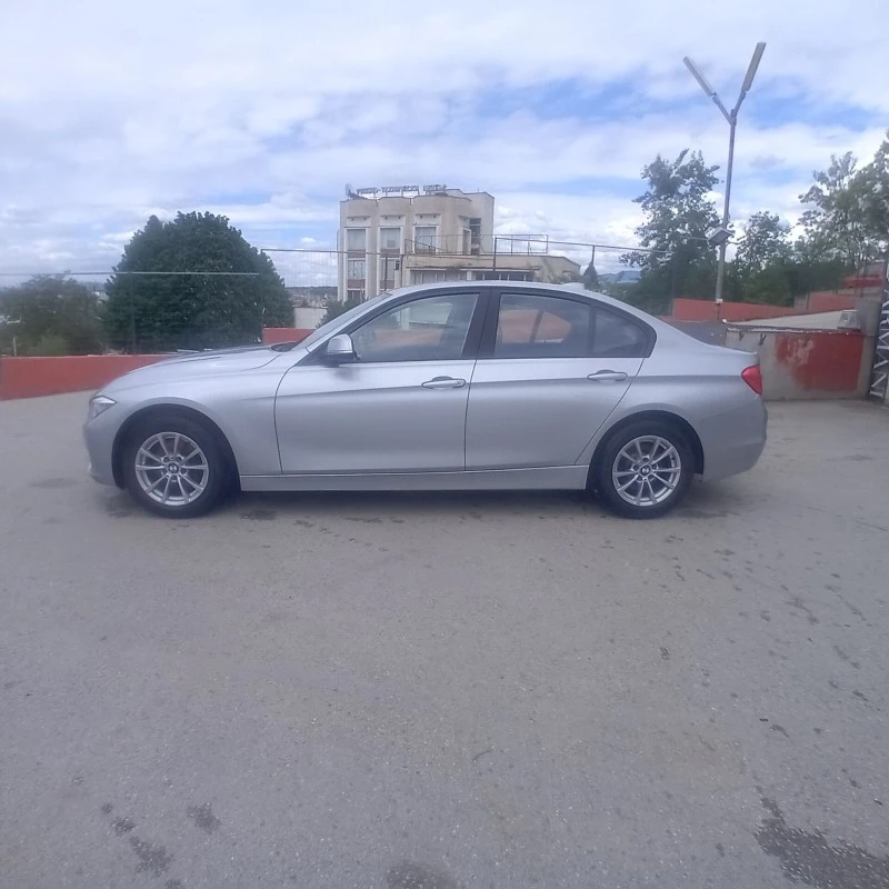 BMW 320 2.0, снимка 5 - Автомобили и джипове - 47146423