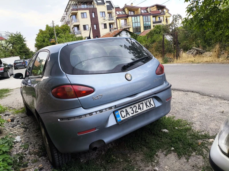 Alfa Romeo 147 1.9 JTD, снимка 2 - Автомобили и джипове - 47149602