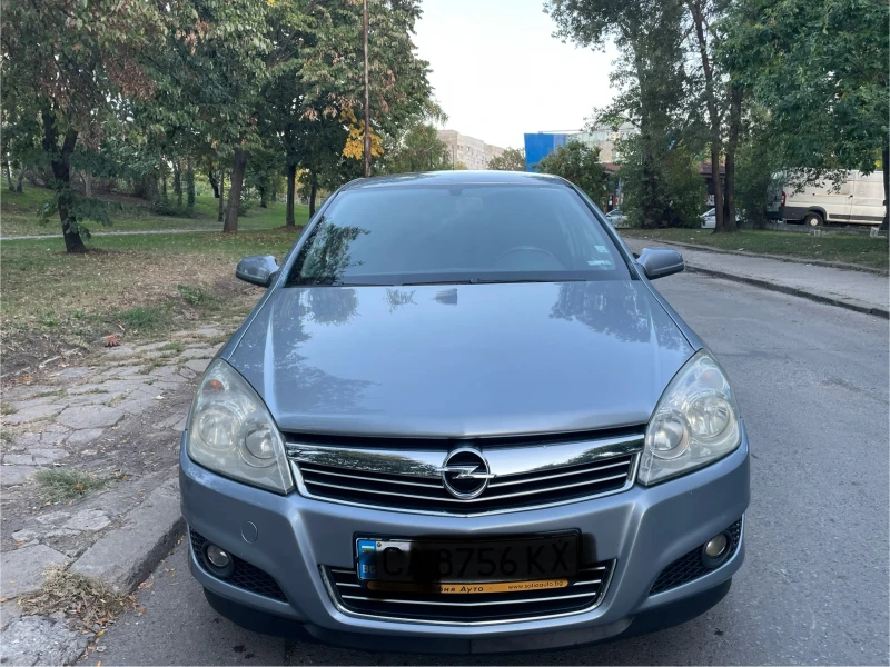 Opel Astra 1.6, снимка 1 - Автомобили и джипове - 47398592