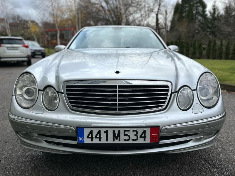 Mercedes-Benz E 220 НОВ ВНОС, снимка 2 - Автомобили и джипове - 48294223