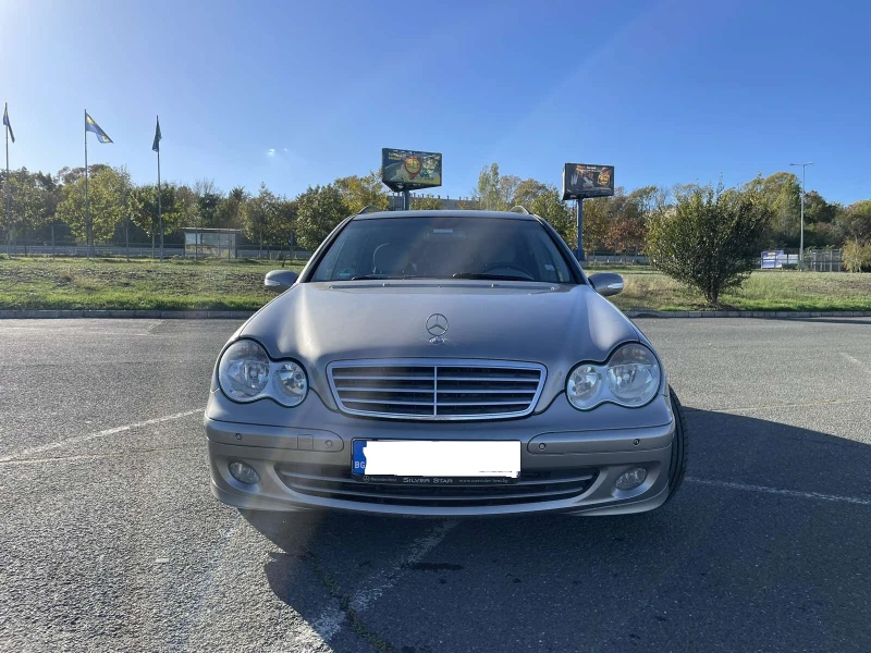 Mercedes-Benz C 200 2.2, снимка 4 - Автомобили и джипове - 48409693