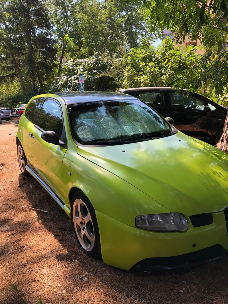 Alfa Romeo 147 1.9 JTDM 16v, снимка 2 - Автомобили и джипове - 49306031