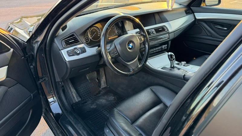 BMW 523 3.0i, снимка 6 - Автомобили и джипове - 49511845