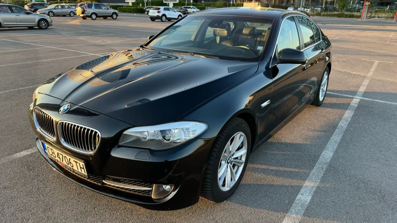 BMW 523 3.0i, снимка 1 - Автомобили и джипове - 49511845