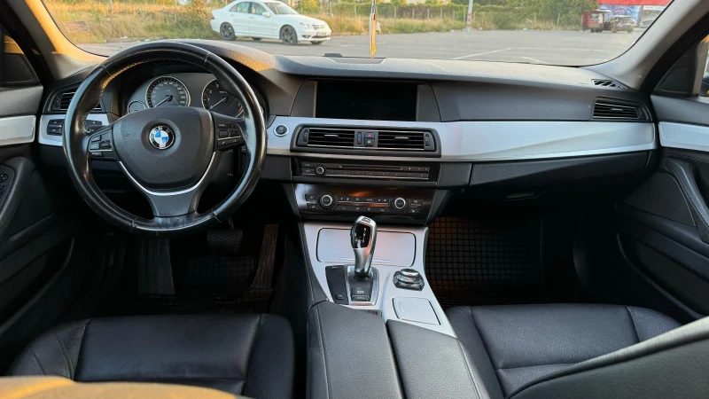 BMW 523 3.0i, снимка 9 - Автомобили и джипове - 49511845