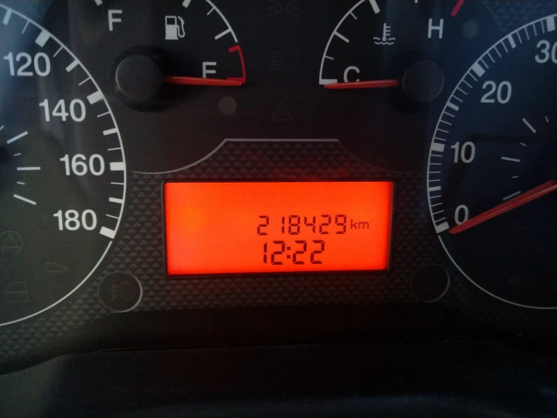 Fiat Fiorino 1.1 Газ/Бензин и Метан, снимка 11 - Автомобили и джипове - 52430551