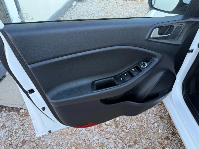 Hyundai I20 1.1CRDi/Euro6, снимка 14 - Автомобили и джипове - 52474559
