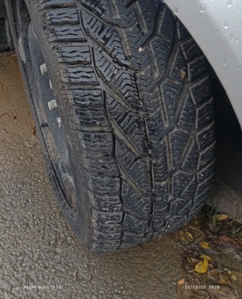 Ford Fiesta 1.4 TDCi Ghia, снимка 6 - Автомобили и джипове - 52589337