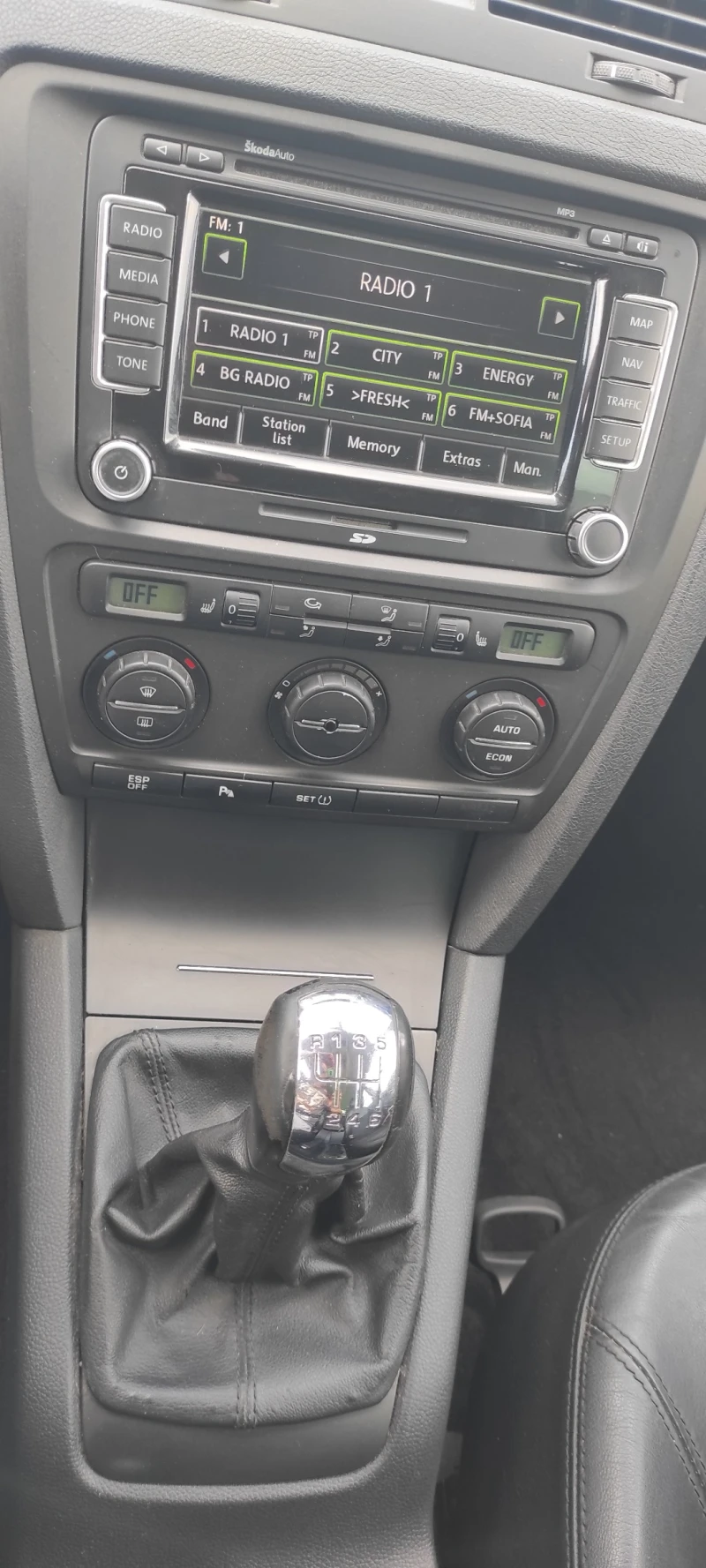 Skoda Octavia 1.8 TSI Laurin & Klement, снимка 7 - Автомобили и джипове - 52640672