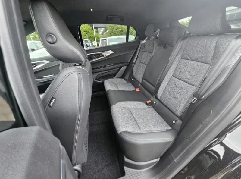 Renault Rafale E-TECH/200HP/TECHNO/4X4/KLESS/L.ASS/AMBI/ACC/993f, снимка 13 - Автомобили и джипове - 52753220