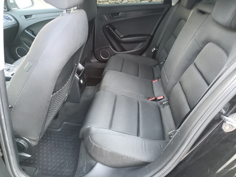 Audi A4 2.0 автомат седан, снимка 11 - Автомобили и джипове - 52830337