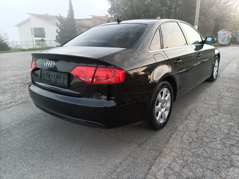 Audi A4 2.0 автомат седан, снимка 5 - Автомобили и джипове - 52830337