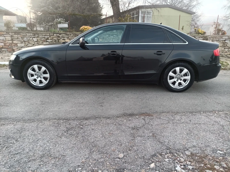 Audi A4 2.0 автомат седан, снимка 8 - Автомобили и джипове - 52830337