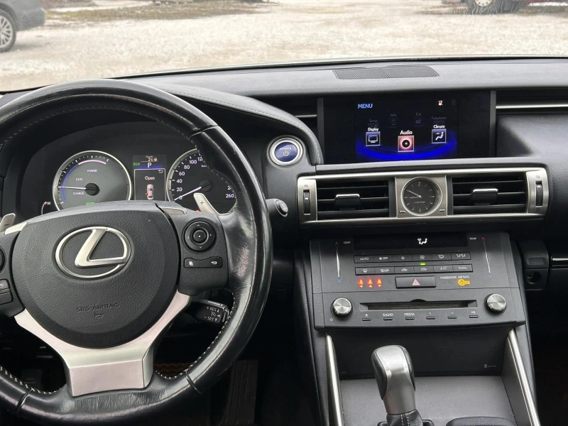 Lexus IS 300, снимка 7 - Автомобили и джипове - 52948876