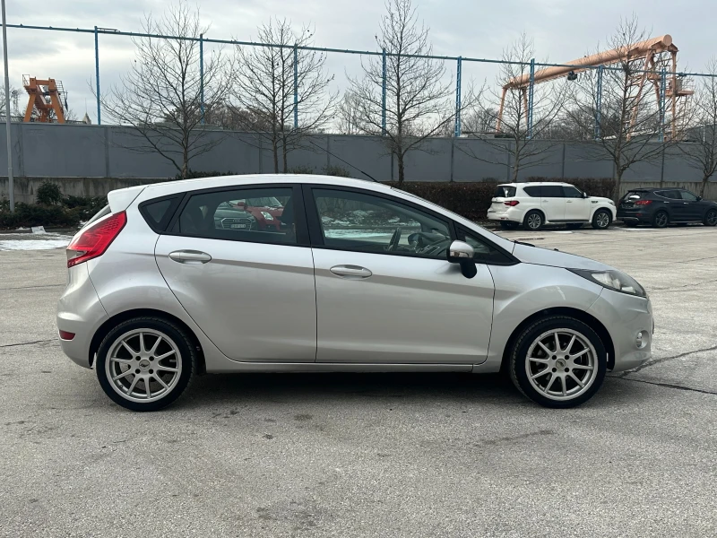 Ford Fiesta 1.2i 82 к.с. , снимка 5 - Автомобили и джипове - 53087210