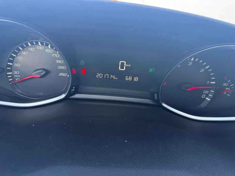 Peugeot 308 1.6HDI, снимка 13 - Автомобили и джипове - 53137610