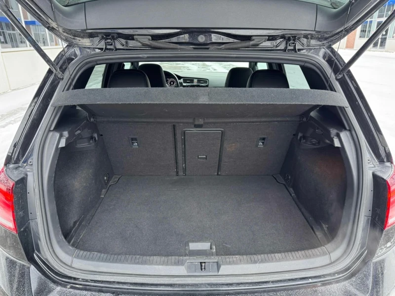 VW Golf * Manual * CARFAX * БЕЗ ПЪРВОНАЧАЛНА ВНОСКА, снимка 15 - Автомобили и джипове - 53232256